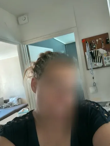 Daphne, 40