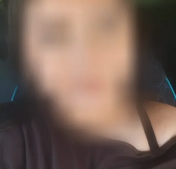 Dilara, 18