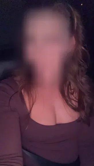 Emma, 31