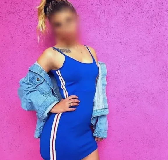 Kirsten, 36