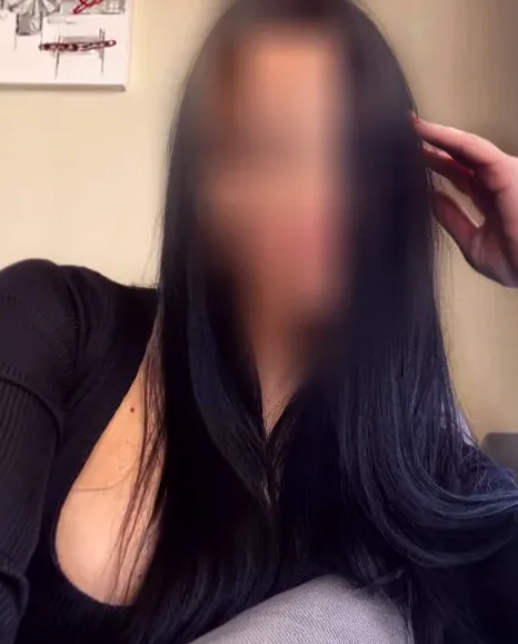 Lynn, 36
