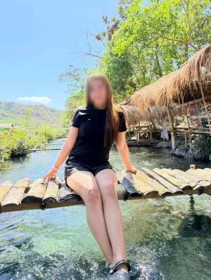 Olivia, 29