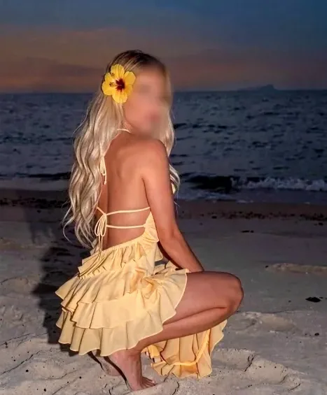 Olivia, 36