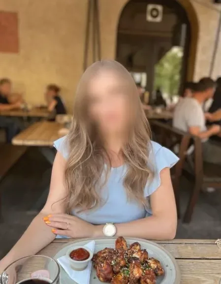 Priscilla, 32
