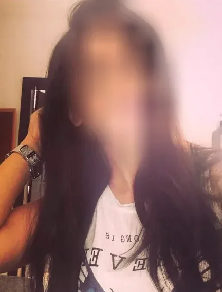 Sabine, 36